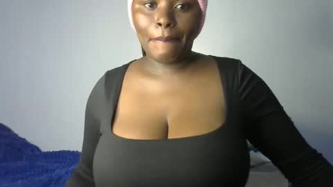 Snapshot of peekyshams chatting on May 1, 2026, 7:29 pm peekyshams online show from May 1, 2026, 7:29 pm