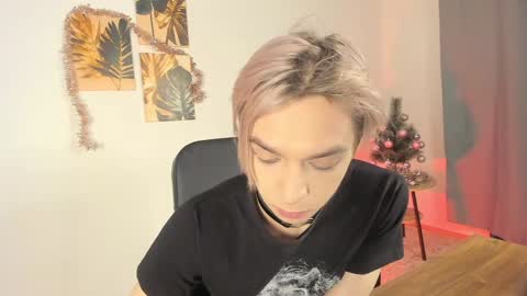 Snapshot of peggypierce chatting on December 23, 2024, 6:00 am Leo online show from December 23, 2024, 6:00 am