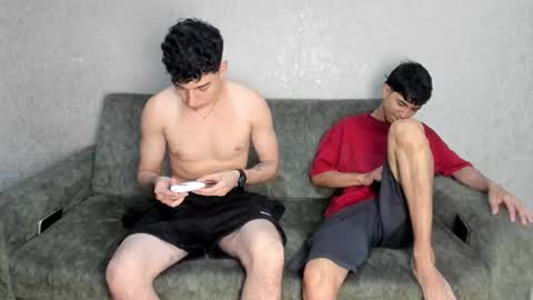 Snapshot of pelusos_mens chatting on March 9, 2026, 7:29 pm CAIN-19 ALLEN-18 RONALD-18 AUSTIN-18 MOD DANTE online show from March 9, 2026, 7:29 pm