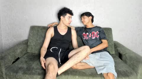 Snapshot of pelusos_mens chatting on March 30, 2026, 7:26 pm CAIN-19 ALLEN-18 RONALD-18 AUSTIN-18 MOD DANTE online show from March 30, 2026, 7:26 pm