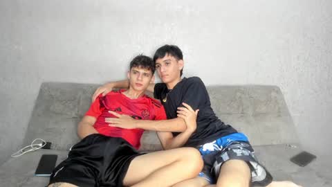 Snapshot of pelusos_mens chatting on July 22, 2026, 2:14 am CAIN-19 ALLEN-18 RONALD-18 AUSTIN-18 MOD DANTE online show from July 22, 2026, 2:14 am