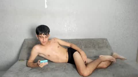 Snapshot of pelusos_mens chatting on July 22, 2026, 7:27 pm CAIN-19 ALLEN-18 RONALD-18 AUSTIN-18 MOD DANTE online show from July 22, 2026, 7:27 pm