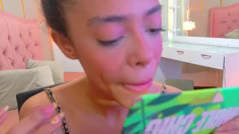 Snapshot of peneelopeecute chatting on May 9, 2026, 3:39 pm peneelopeecute online show from May 9, 2026, 3:39 pm