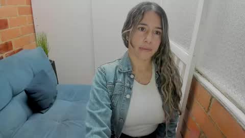 Snapshot of penelope47 chatting on May 19, 2026, 6:47 pm Penelope online show from May 19, 2026, 6:47 pm