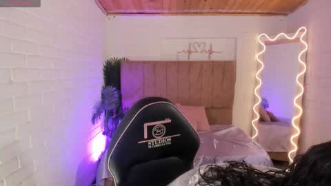 Snapshot of penelope_tay chatting on November 10, 2025, 3:38 am penelope online show from November 10, 2025, 3:38 am