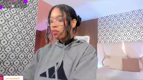 penelope online show from February 5, 2026, 3:22 am