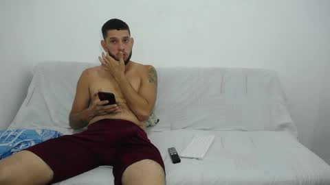 independent model online show from April 11, 2026, 11:36 am