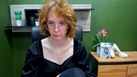 Penny online show from September 25, 2025, 6:39 am