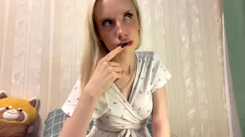 Margot online show from October 13, 2025, 4:29 pm