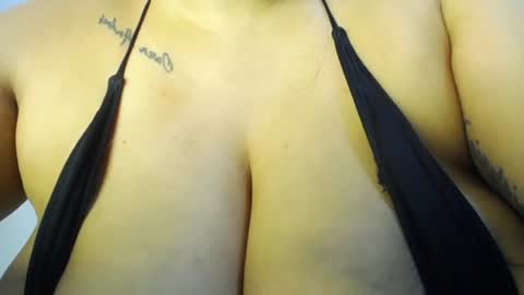 Snapshot of pennyomelons chatting on June 17, 2026, 6:42 pm My onlyfans online show from June 17, 2026, 6:42 pm