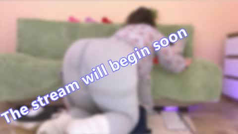 Snapshot of pepper_corn chatting on April 1, 2026, 7:09 am Olga and Kirill online show from April 1, 2026, 7:09 am