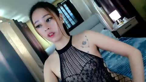 Snapshot of perfect_suckerqueen69 chatting on May 5, 2026, 1:24 am Sweet Gwen online show from May 5, 2026, 1:24 am