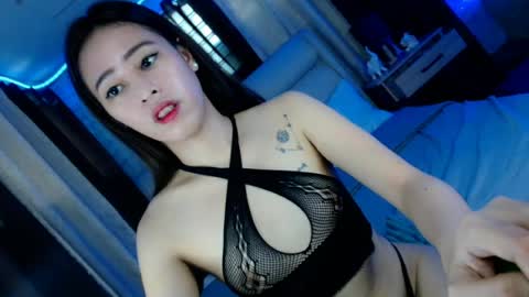 Sweet Gwen online show from June 25, 2026, 6:18 am