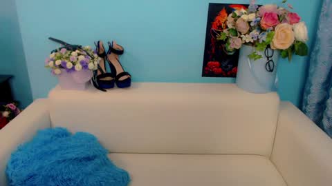 Snapshot of perfectjulia chatting on December 11, 2024, 3:35 am Julia online show from December 11, 2024, 3:35 am