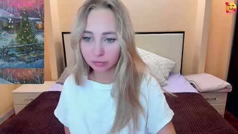 Snapshot of perfectjulia chatting on December 16, 2025, 3:55 am Julia online show from December 16, 2025, 3:55 am