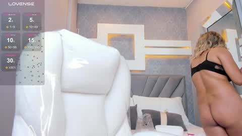 PERLA  online show from December 12, 2024, 2:26 am