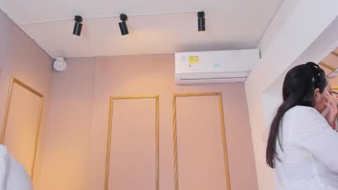 Snapshot of perlapreciosa chatting on February 7, 2026, 4:05 am PerlaPreciosa online show from February 7, 2026, 4:05 am