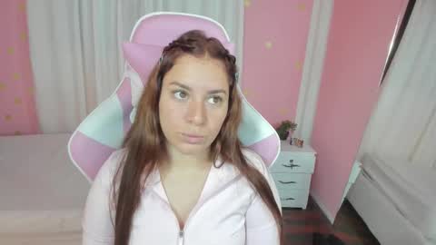 Marie online show from November 9, 2025, 9:18 am