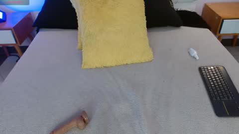 Persefone  online show from February 21, 2026, 11:33 am