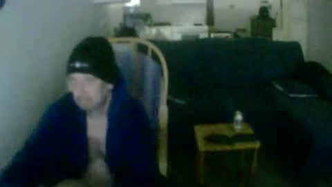 Snapshot of perver696969 chatting on November 25, 2025, 6:52 pm sex adicted online show from November 25, 2025, 6:52 pm