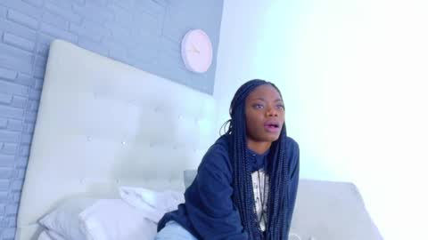 pervert_shydoll online show from April 23, 2026, 2:57 am