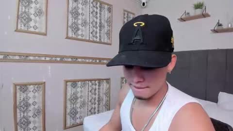 Ludoziel 19 online show from November 29, 2025, 3:53 am