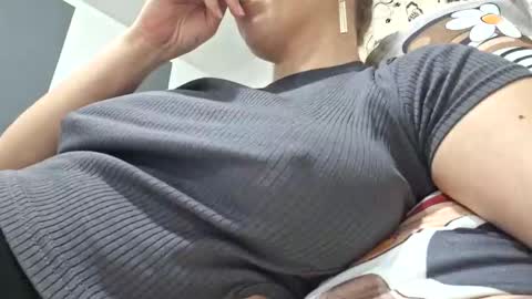 Lisa -  online show from February 1, 2025, 10:15 am