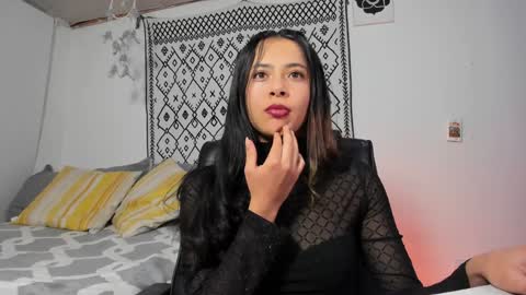 Snapshot of petalsrose_ chatting on January 28, 2025, 12:15 am Rose online show from January 28, 2025, 12:15 am