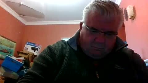 Snapshot of pete112991 chatting on May 31, 2026, 2:13 pm pete112991 online show from May 31, 2026, 2:13 pm