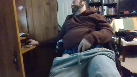 peter40770 online show from February 11, 2026, 4:17 am