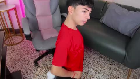 Peter online show from December 2, 2025, 6:14 pm