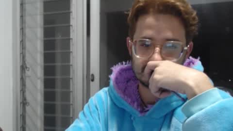 Snapshot of peter_x_annaud chatting on October 24, 2025, 1:03 am FELIPE online show from October 24, 2025, 1:03 am