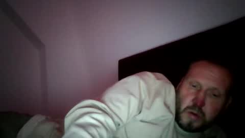 jelle online show from May 15, 2026, 3:19 pm