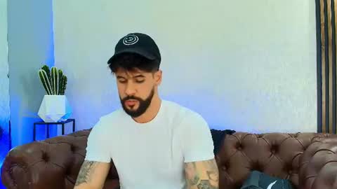 Snapshot of petesevans_1 chatting on June 10, 2026, 12:11 am PETES EVANS new account online show from June 10, 2026, 12:11 am