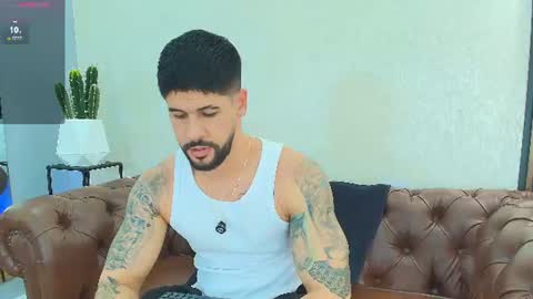 Snapshot of petesevans_1 chatting on June 30, 2026, 12:00 am PETES EVANS new account online show from June 30, 2026, 12:00 am