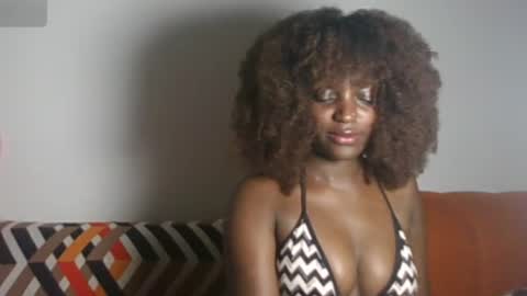Snapshot of petite_asshley1 chatting on June 5, 2026, 3:02 am Ashley online show from June 5, 2026, 3:02 am
