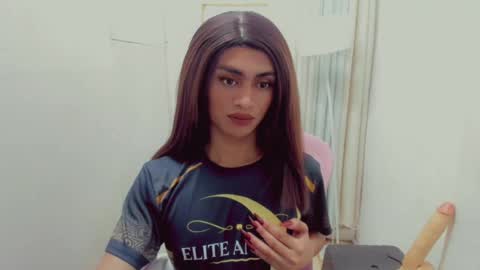 Snapshot of petite_barbie88 chatting on July 7, 2026, 12:20 pm petite_barbie88 online show from July 7, 2026, 12:20 pm