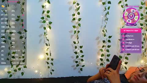 Snapshot of petite_blossom4 chatting on June 30, 2026, 2:01 am petite_blossom4 online show from June 30, 2026, 2:01 am