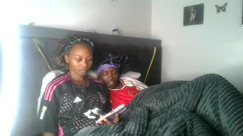 Snapshot of petite_queen69 chatting on June 23, 2026, 12:41 am petite_queen69 online show from June 23, 2026, 12:41 am