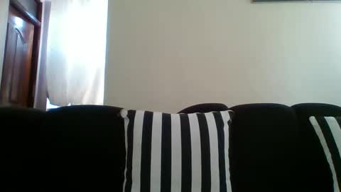 Snapshot of petite_shan chatting on January 18, 2026, 4:38 am petite_shan online show from January 18, 2026, 4:38 am