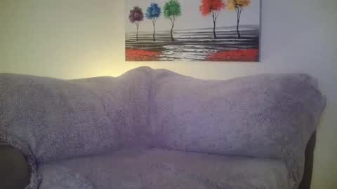 petite treat  online show from January 1, 2025, 9:28 am