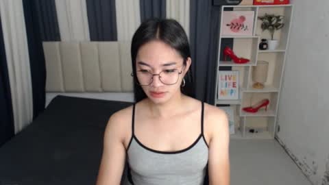 Snapshot of petiteasianmarian chatting on September 11, 2025, 6:13 am bigcock Marian online show from September 11, 2025, 6:13 am