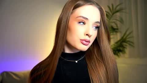 Petitegonwiild online show from September 21, 2025, 9:05 pm