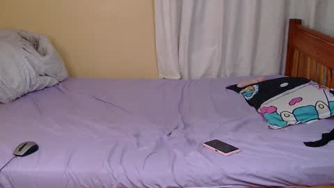 Snapshot of petitekittyy chatting on March 28, 2026, 7:35 pm Kitty online show from March 28, 2026, 7:35 pm