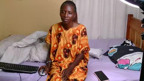 Snapshot of petitekittyy chatting on March 31, 2026, 1:40 am Kitty online show from March 31, 2026, 1:40 am