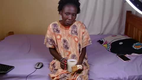 Snapshot of petitekittyy chatting on April 5, 2026, 2:58 pm Kitty online show from April 5, 2026, 2:58 pm