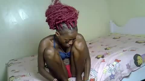 Snapshot of petitekittyy chatting on April 9, 2026, 8:47 pm Kitty online show from April 9, 2026, 8:47 pm