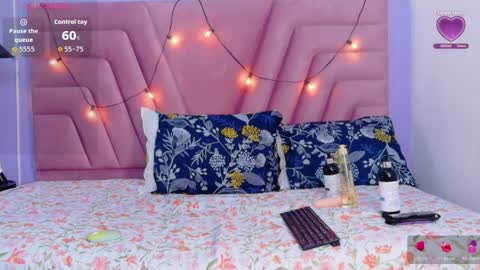 petitelittlemissy online show from April 1, 2026, 2:45 am