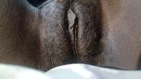 petiteme1 online show from January 27, 2025, 2:10 am