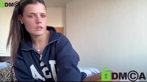 Snapshot of petiteminxlara chatting on March 5, 2025, 5:08 pm lara online show from March 5, 2025, 5:08 pm